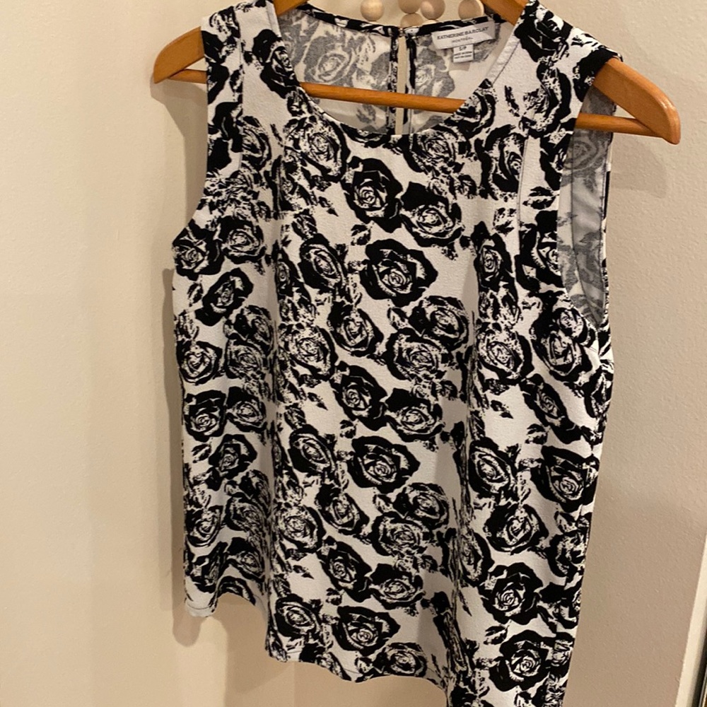 Sleeveless top